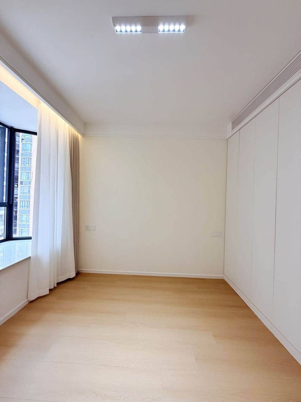 Housing image — Bedroom