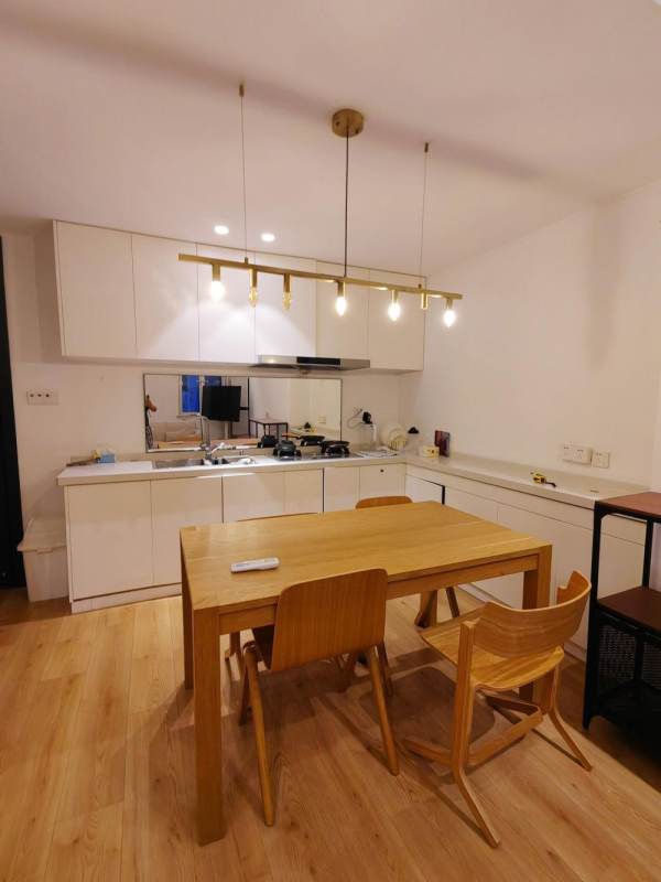 Housing image — Dining Area