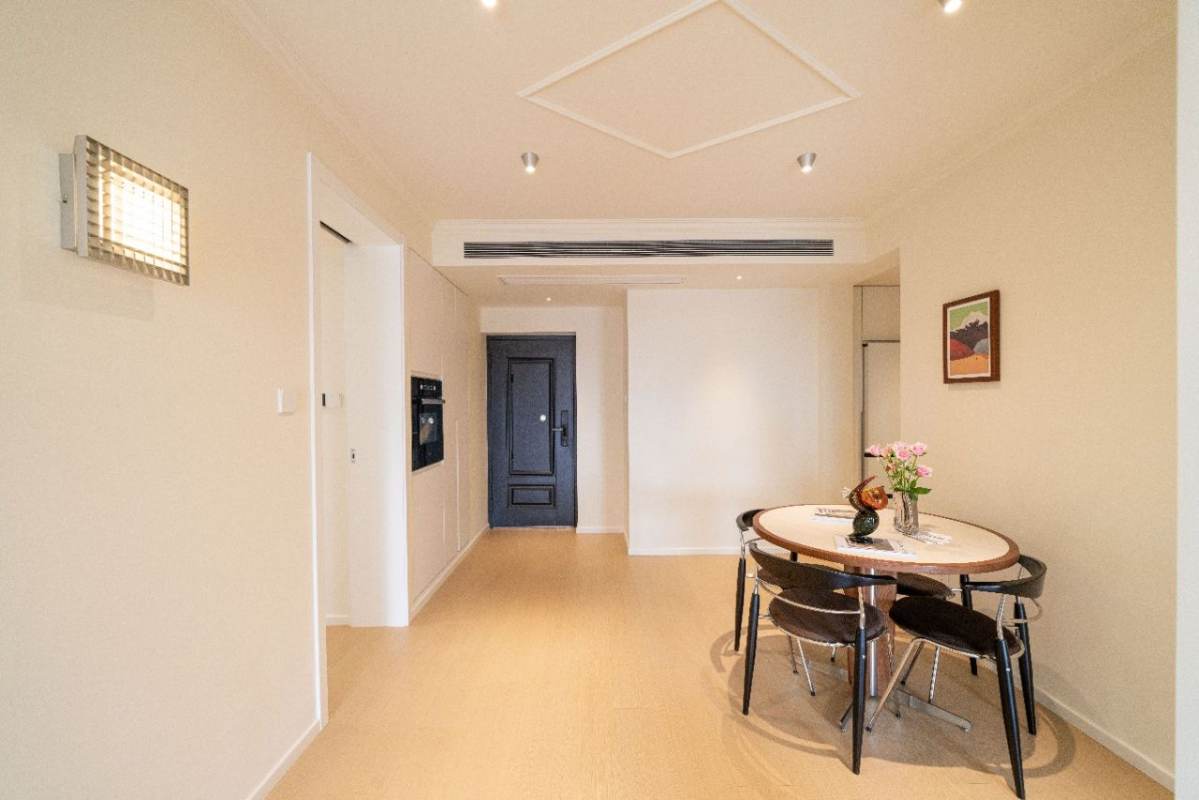 Housing image — Dining Area