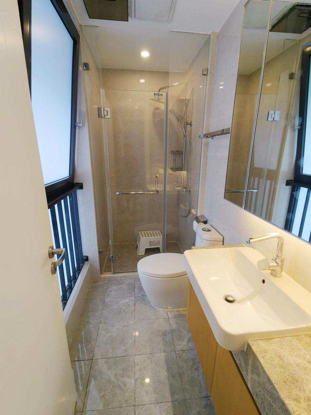 Housing image — Bathroom