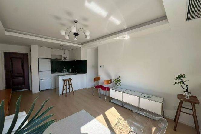 2BR Apartment at Shanghai Grand Plaza (Compound)