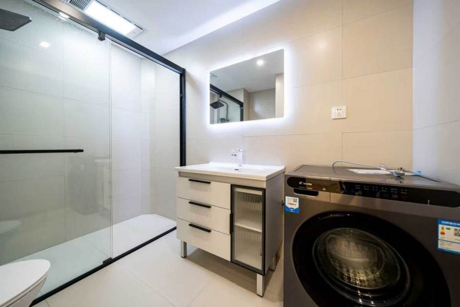 Housing image — Bathroom