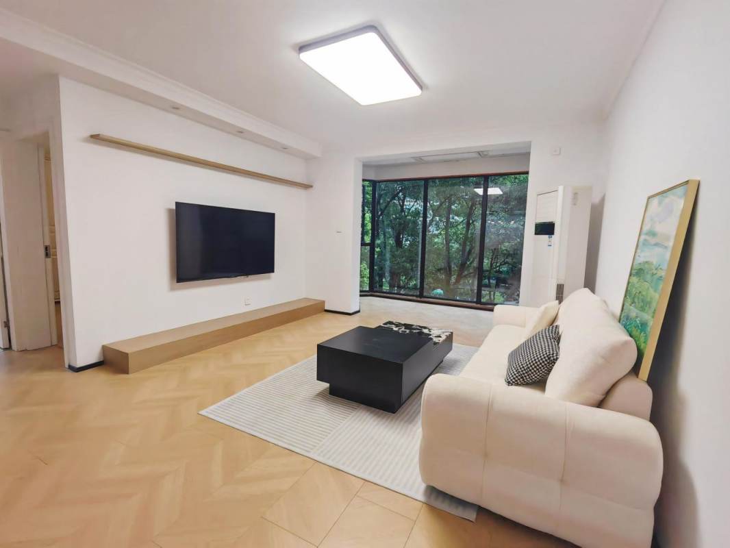 Housing image — Living Room