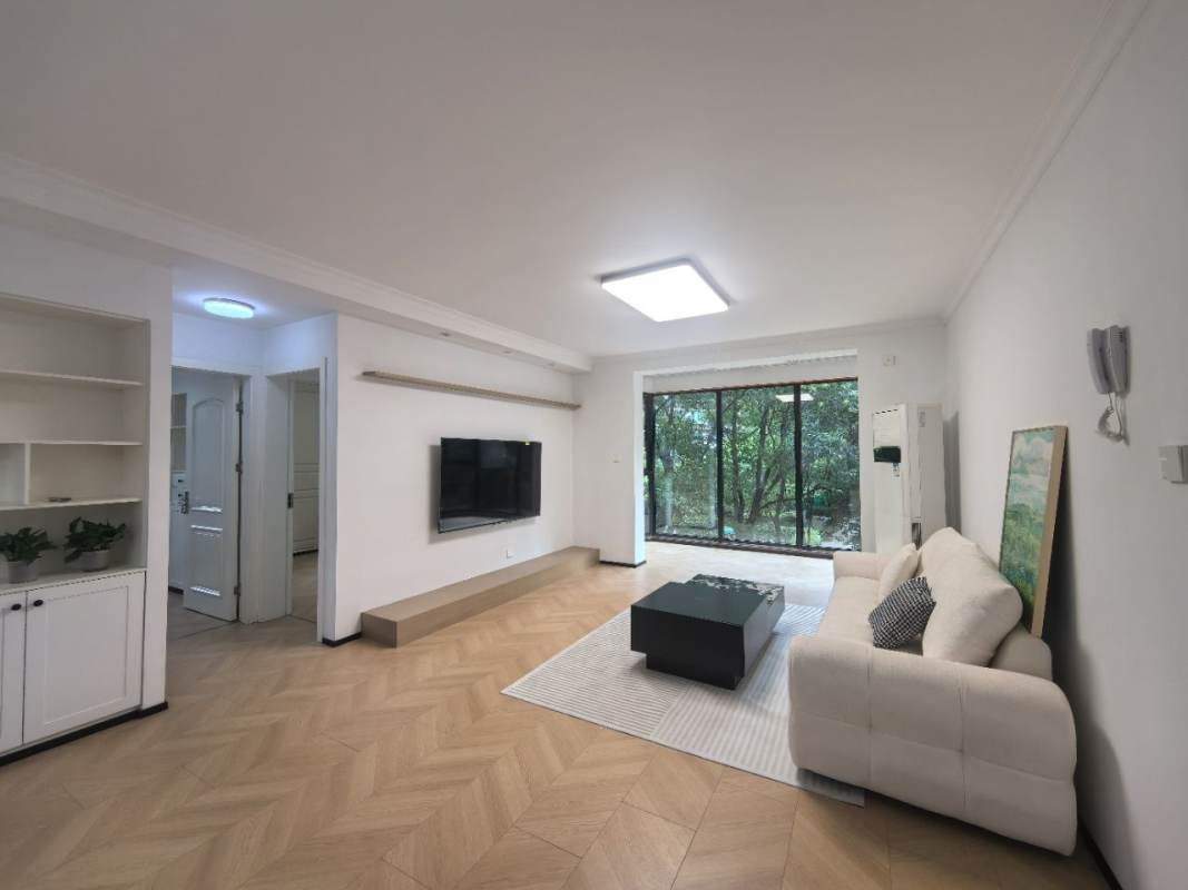 Housing image — Bedroom