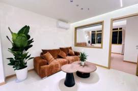 1BR Apartment in Suzhou Creek North (L13)