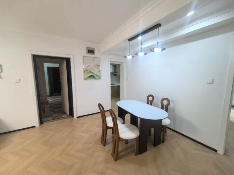 Housing image — Dining Area