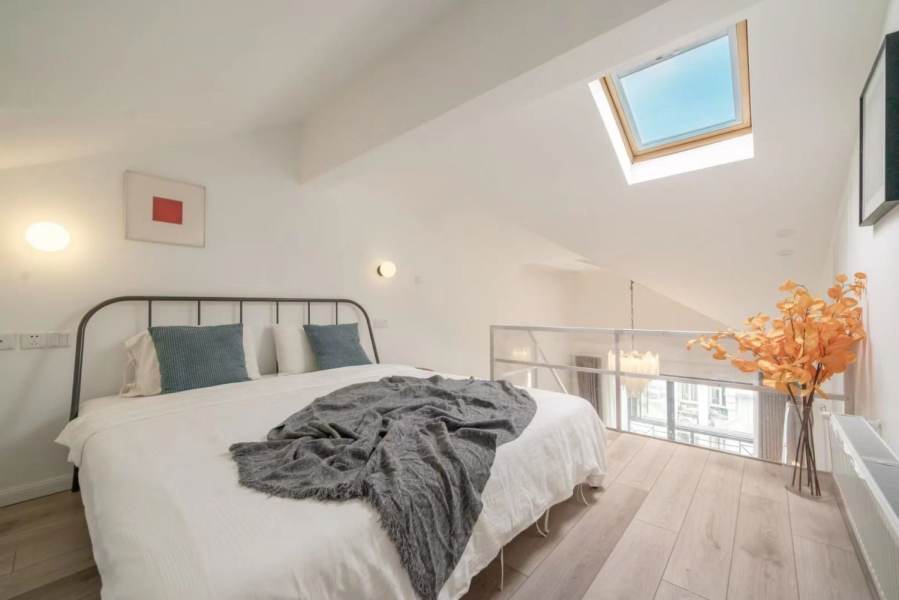 Housing image — Bedroom