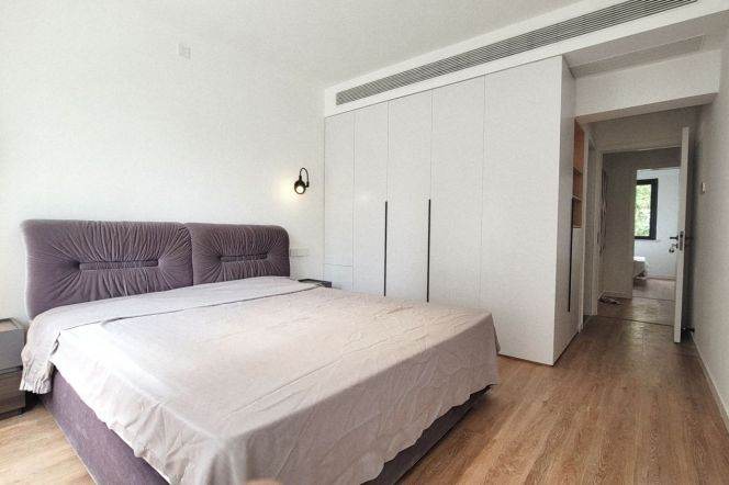 3BR Apartment near Hongqiao Rd Metro