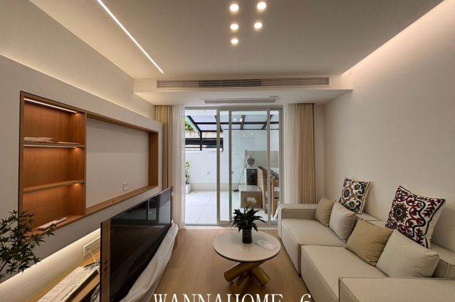 1BR Lane House in Jing'an with Private Garden (L7)