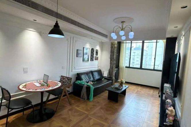 Modern Bright 1BR Apartment near Zhenping Rd Metro