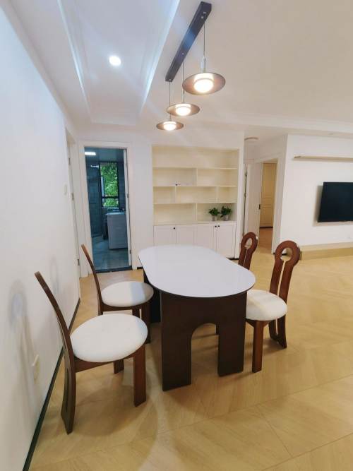 Housing image — Dining Area