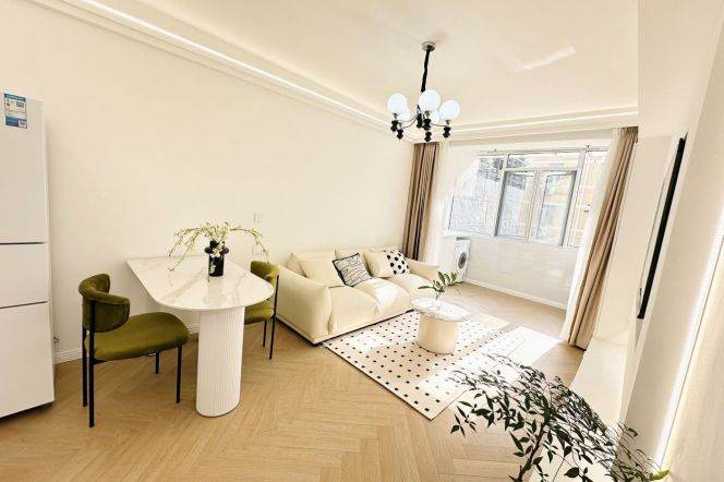 1BR Apartment near Zhongshan Park (L2/L3/L4)