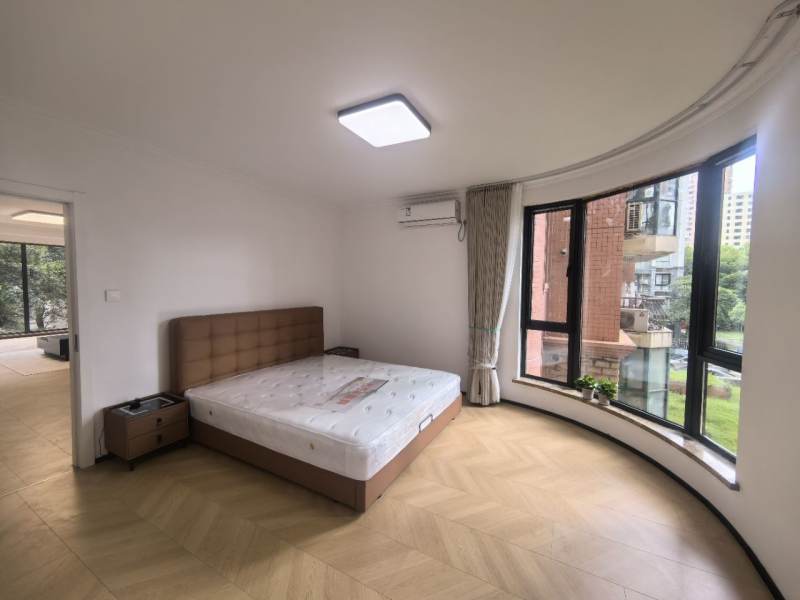 Housing image — Bedroom
