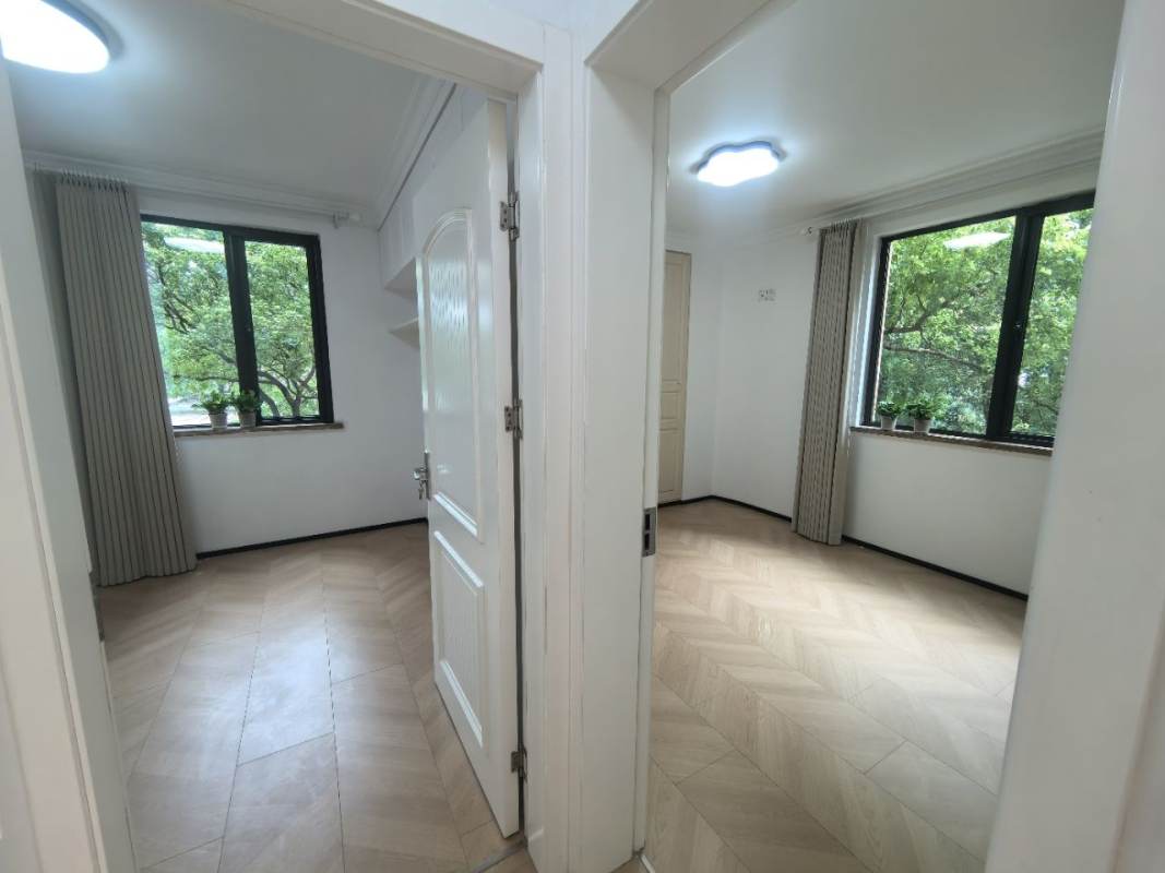 Housing image — Bedroom