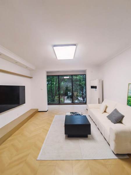 Housing image — Living Room