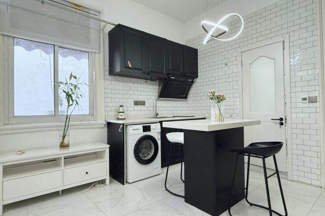 1BR Lane House in Jing'an (L7)