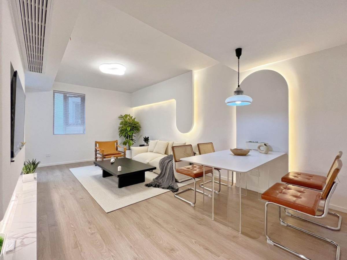 Housing image — Living Room