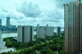 High-Floor Spacious 2BR Apartment near Shangcheng Rd Metro