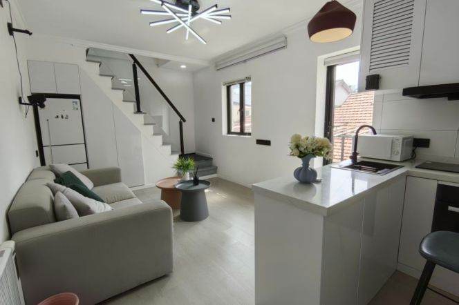 1BR Lane House near Nanjing Xi Lu (L2/L12/L13)