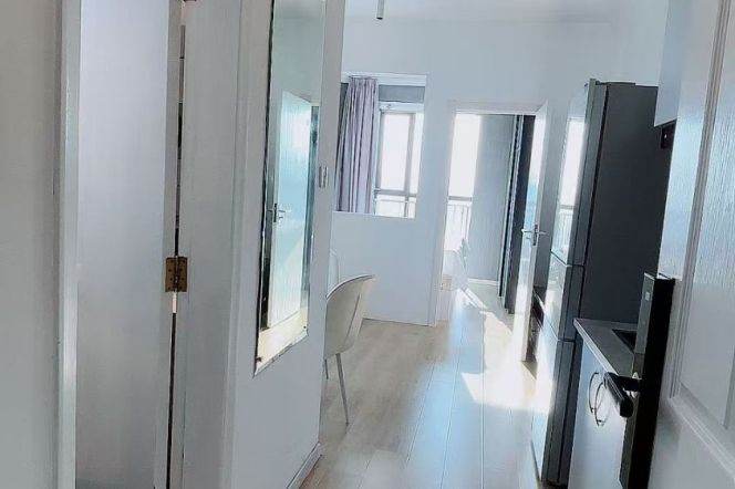 High-Floor 1BR Apartment in Old Xuhui (L9/L12)