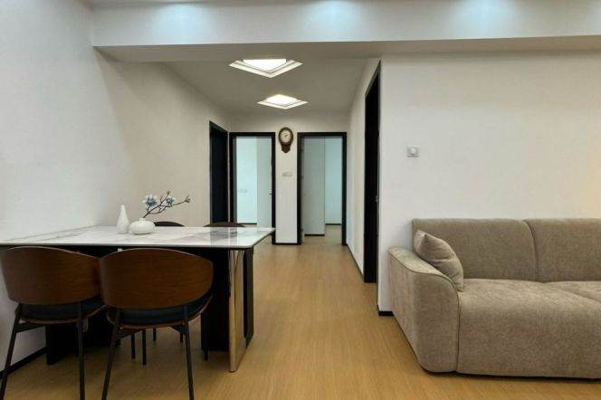 High-Floor Modern Bright 4BR Apartment in Jing'an (L2/L7/L14)