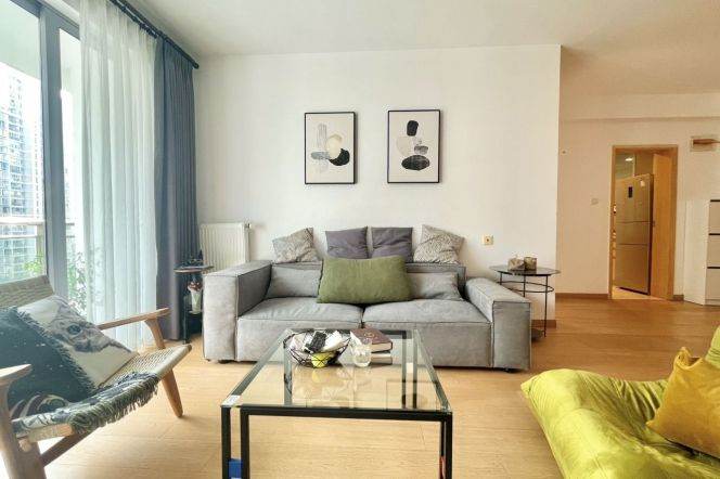 2BR Apartment in Xujiahui