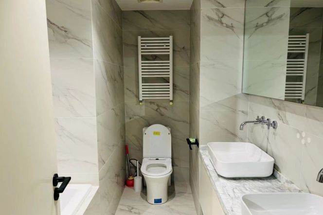 Spacious 2BR Apartment near Zhongshan Park (L2/L3/L4)