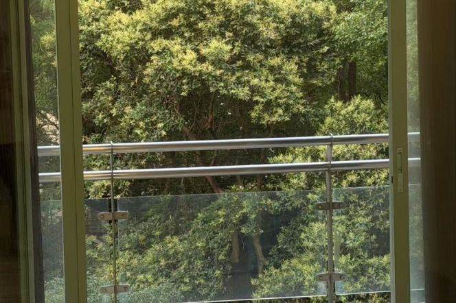 Spacious 2BR Apartment at Central Residences