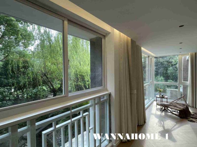 Housing image — Balcony
