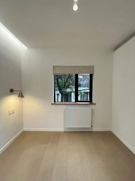 Housing image — Bedroom