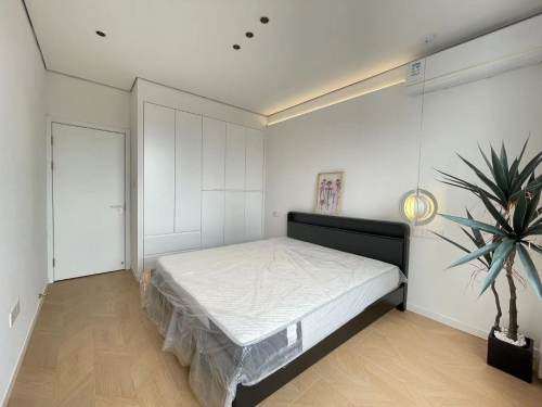Housing image — Bedroom