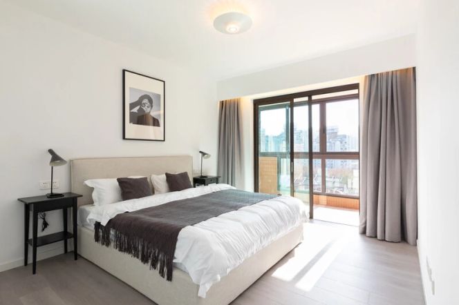 Spacious 3BR Apartment near South Shaanxi Rd Metro