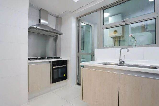 Spacious 2BR Apartment at One Park Avenue