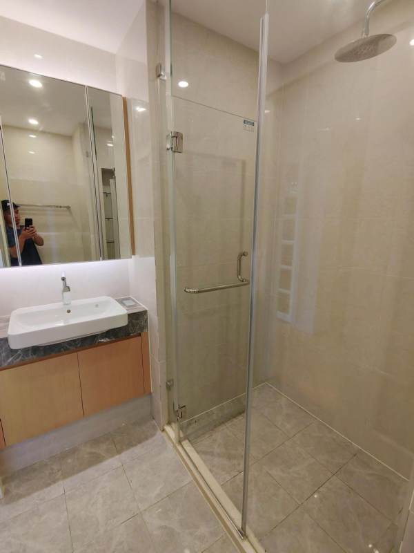 Housing image — Bathroom