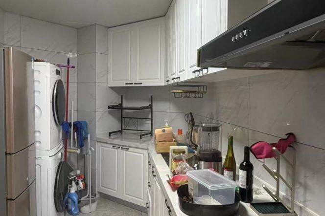 Spacious 2BR Apartment at Central Residences