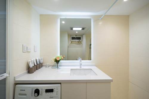 Housing image — Bathroom