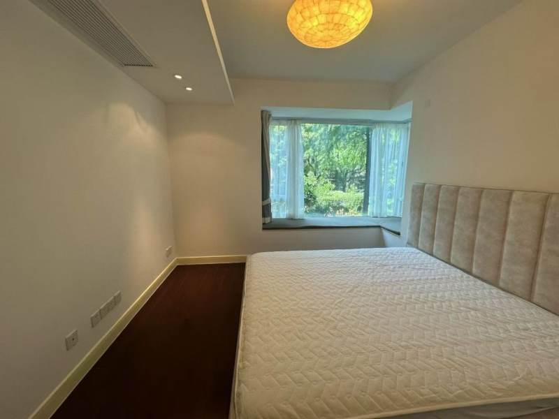 Housing image — Bedroom