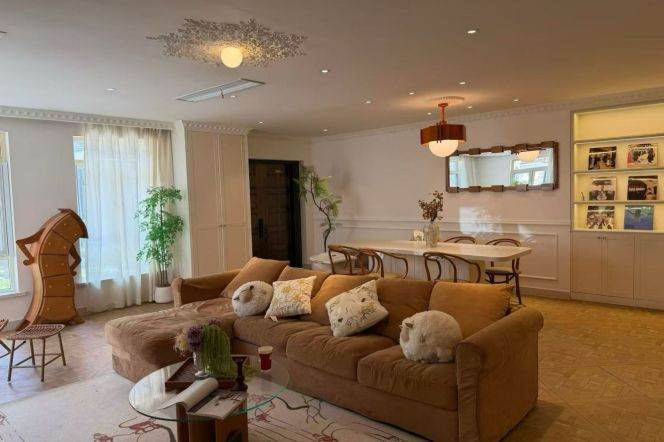 4BR Apartment in Hongqiao CBD with Terrace