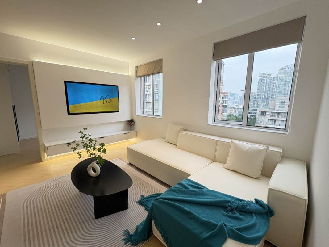 Housing image — Living Room