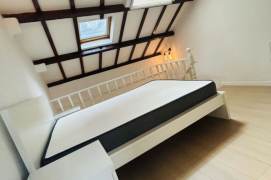 Historic High-Ceiling 1BR Lane House near IAPM (L9/L12)