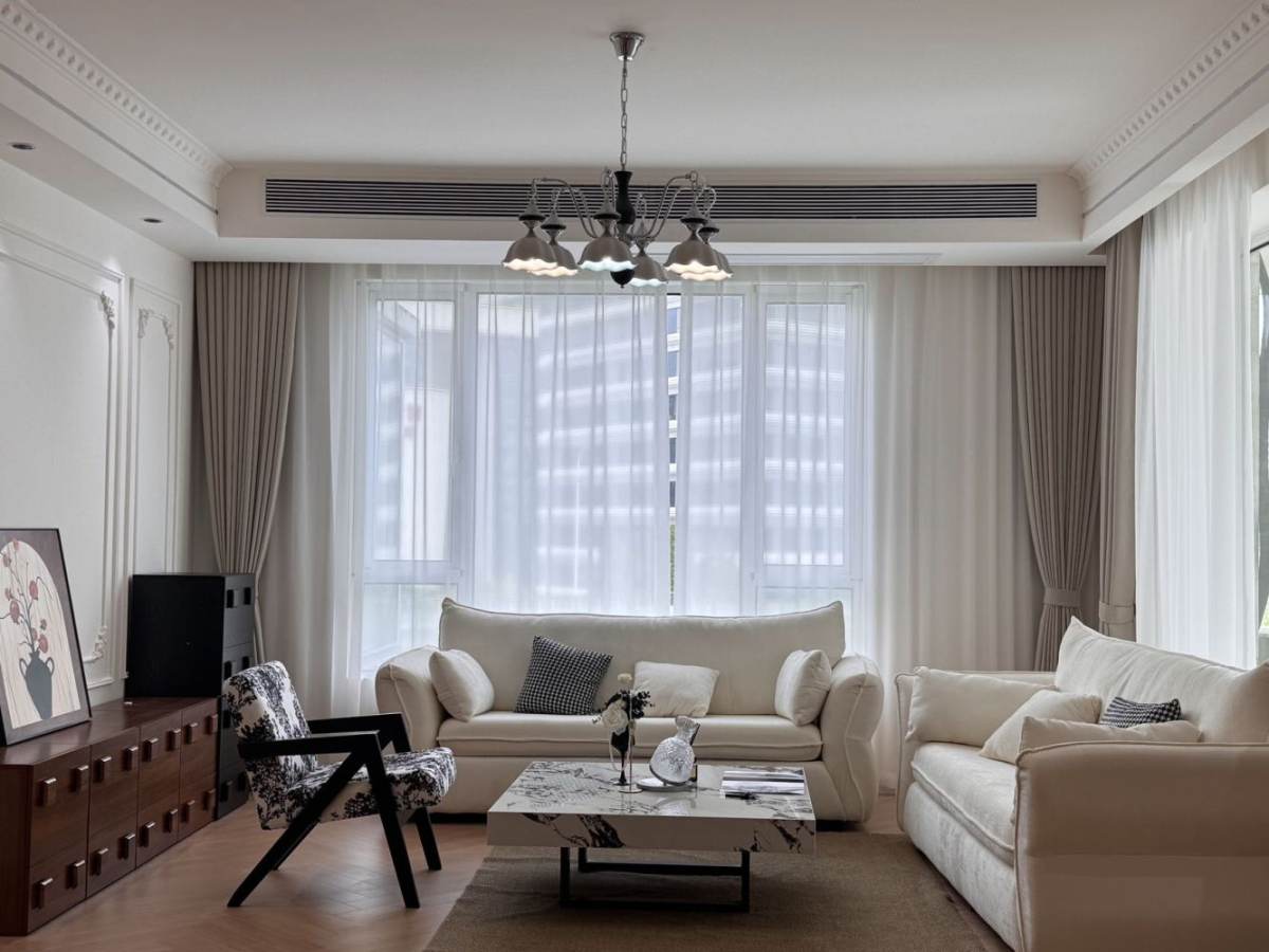 Housing image — Living Room