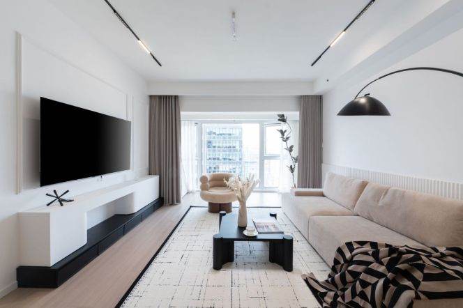 High-Floor Bright Modern 3BR Apartment near Shanghai Railway Station Metro (L1/L3/L4/L12/L13)