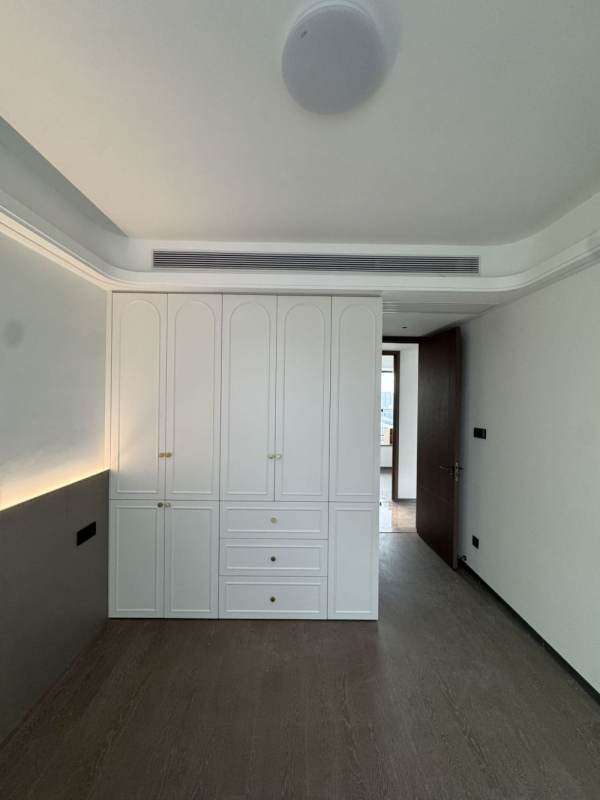 Housing image — Bedroom