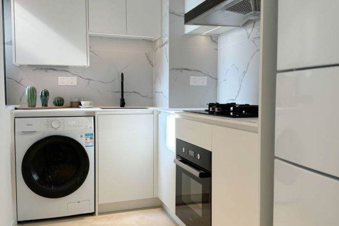 2BR Apartment in Old Xuhui