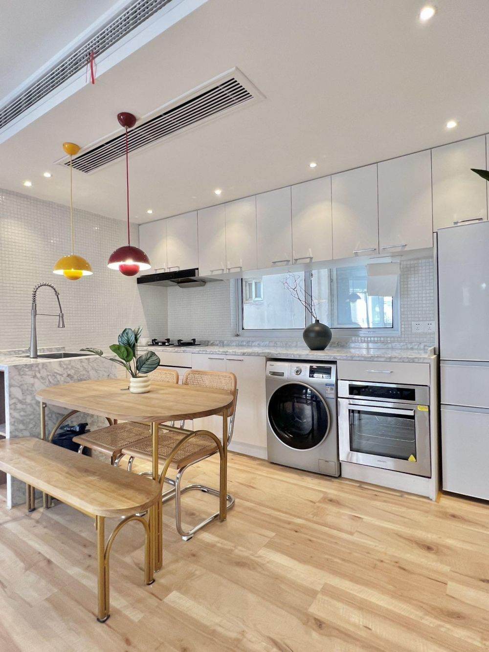 Housing image — Dining Area