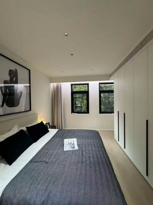 Housing image — Bedroom