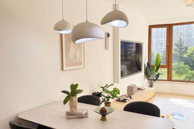 Spacious 2BR Apartment in Gubei (L10/L15)