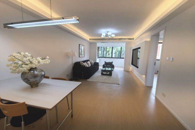 Modern Bright 3BR Apartment near Madang Rd Metro
