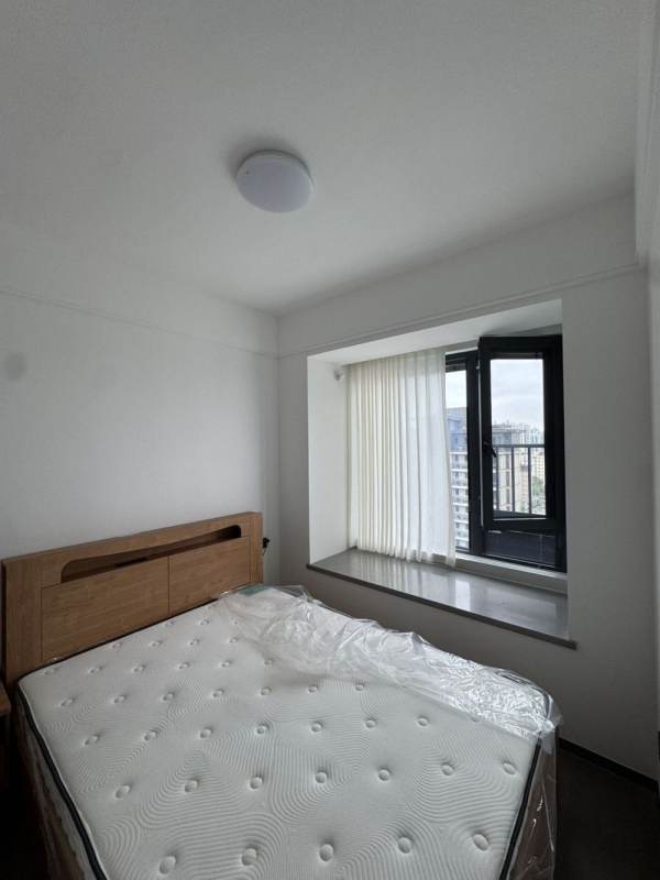 Housing image — Bedroom