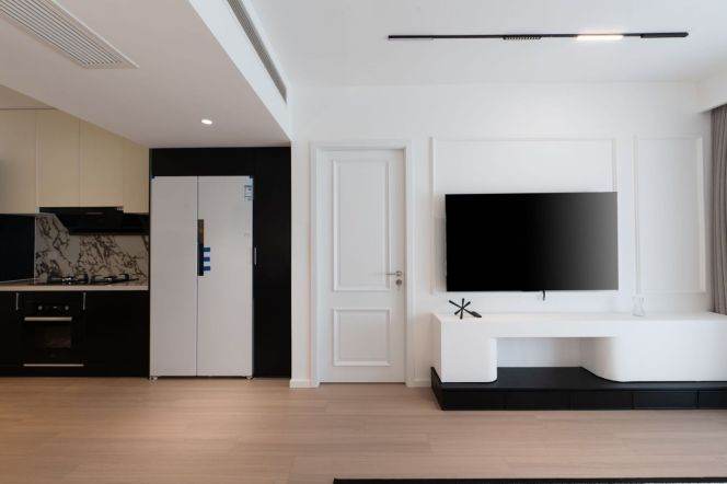High-Floor Bright Modern 3BR Apartment near Shanghai Railway Station Metro (L1/L3/L4/L12/L13)